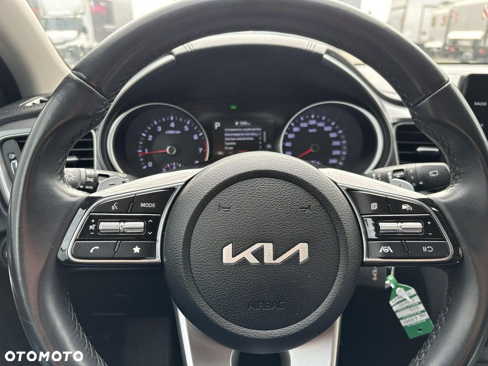 Kia Ceed 1.5 T-GDI Business Line DCT - 21