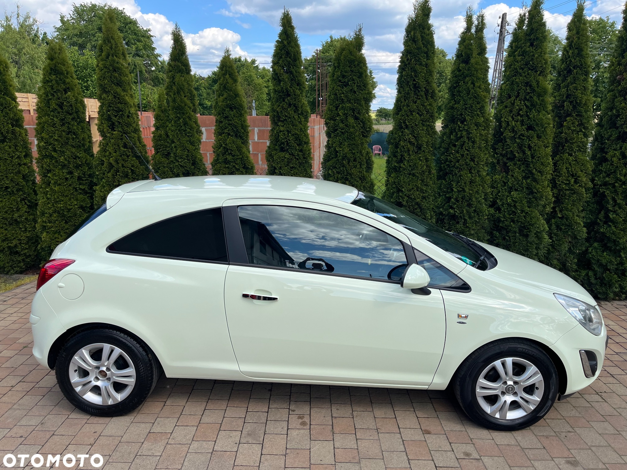 Opel Corsa 1.4 16V Color Edition - 8