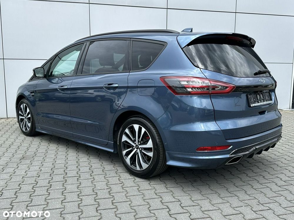 Ford S-Max - 14