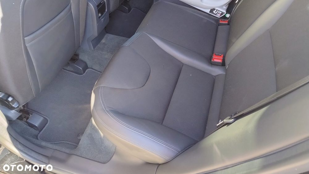 Volvo XC 60 D4 Drive-E Momentum - 17