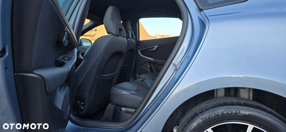 Volvo V40 D2 Geartronic Momentum - 23