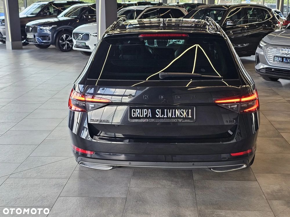 Skoda Superb 2.0 TDI 4x4 DSG Sportline - 8