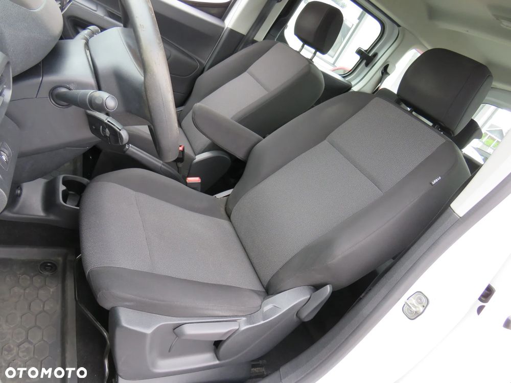 Peugeot Rifter 1.5 BlueHDI Allure Pack S&S - 27