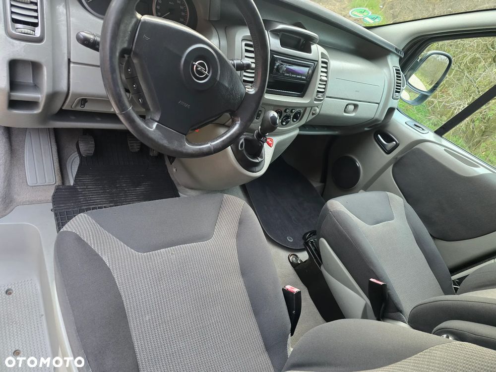 Opel Vivaro - 23