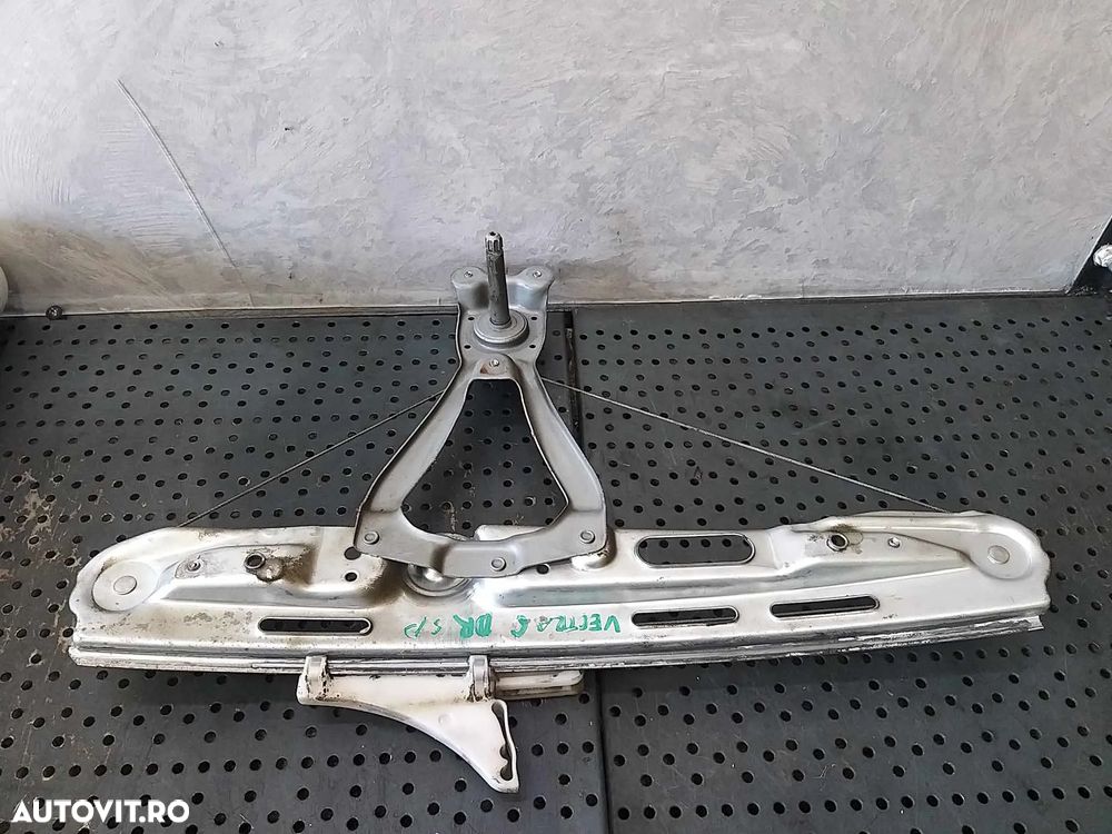 Macara manuala dreapta spate opel vectra c 24451525 - 1