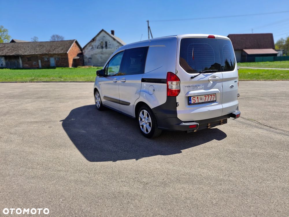 Ford Transit Courier Trend - 32