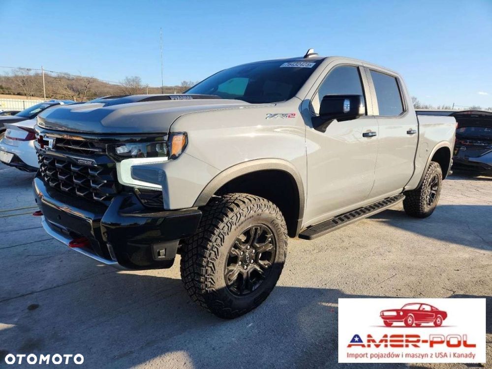 Chevrolet Silverado - 1