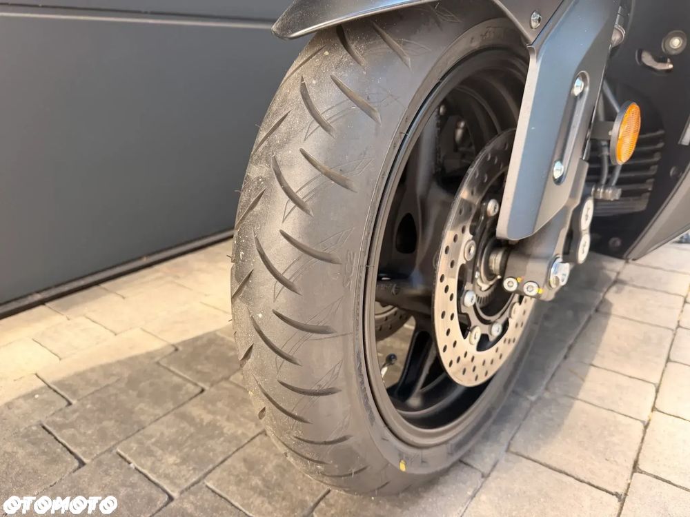 Yamaha Tmax - 6