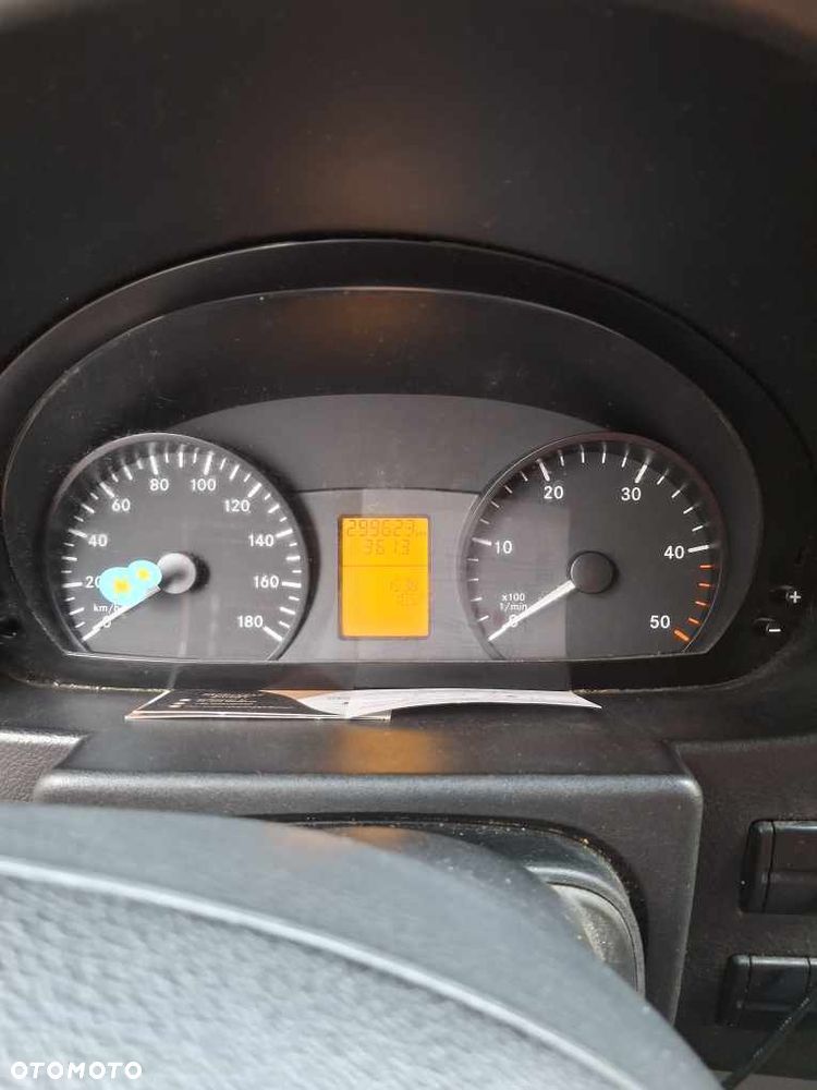 Mercedes-Benz Sprinter - 6