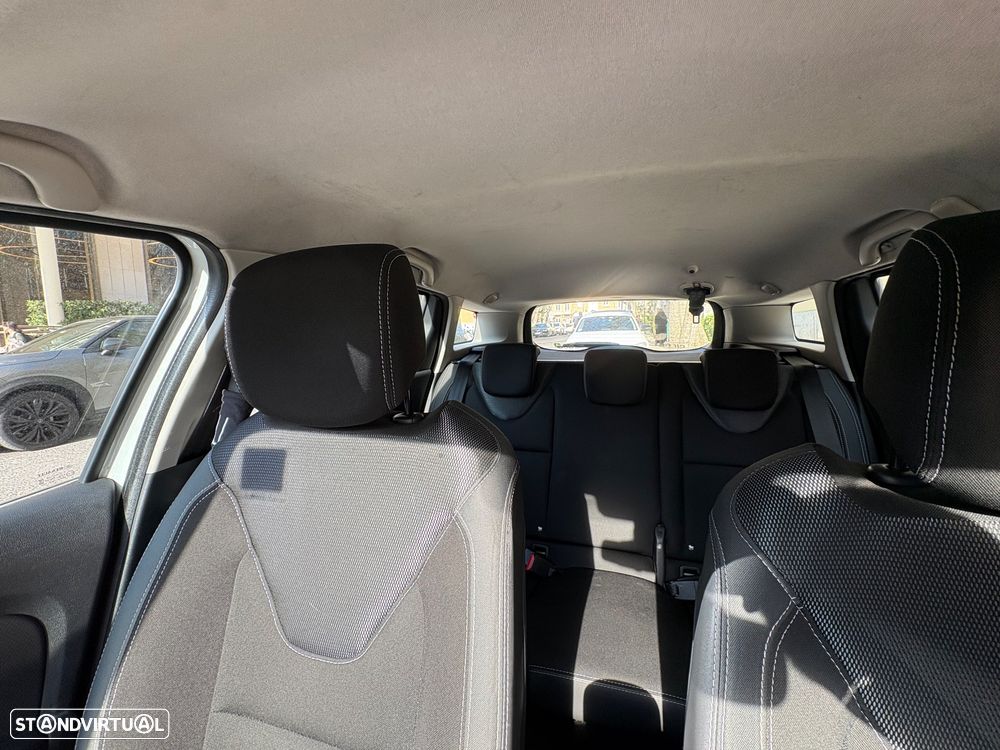 Renault Clio Sport Tourer 1.5 dCi Limited EDition - 27