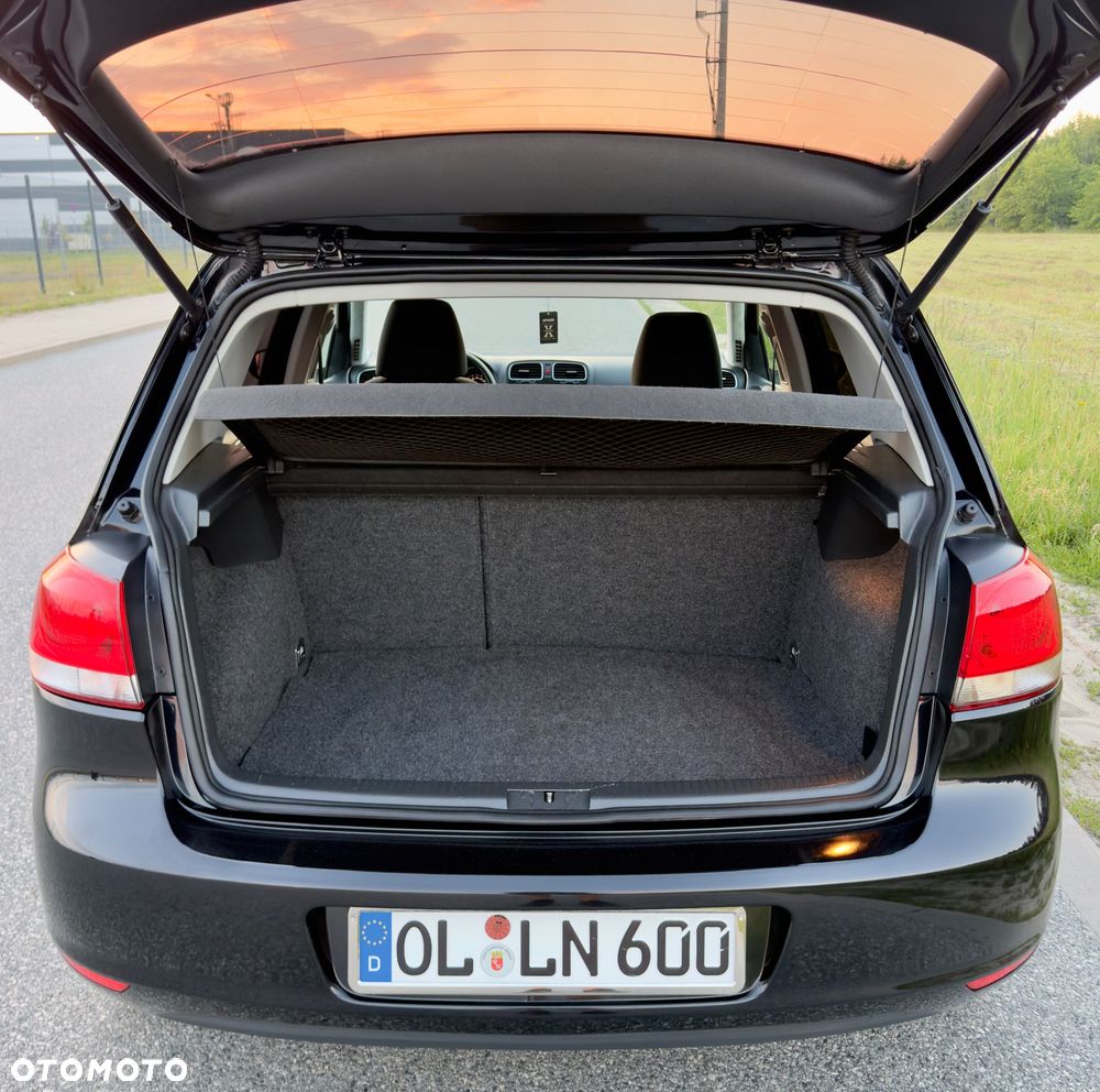 Volkswagen Golf 1.6 Comfortline - 16