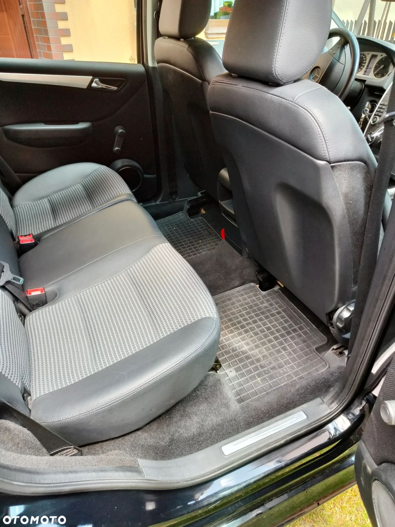 Mercedes-Benz Klasa B 200 CDI - 10
