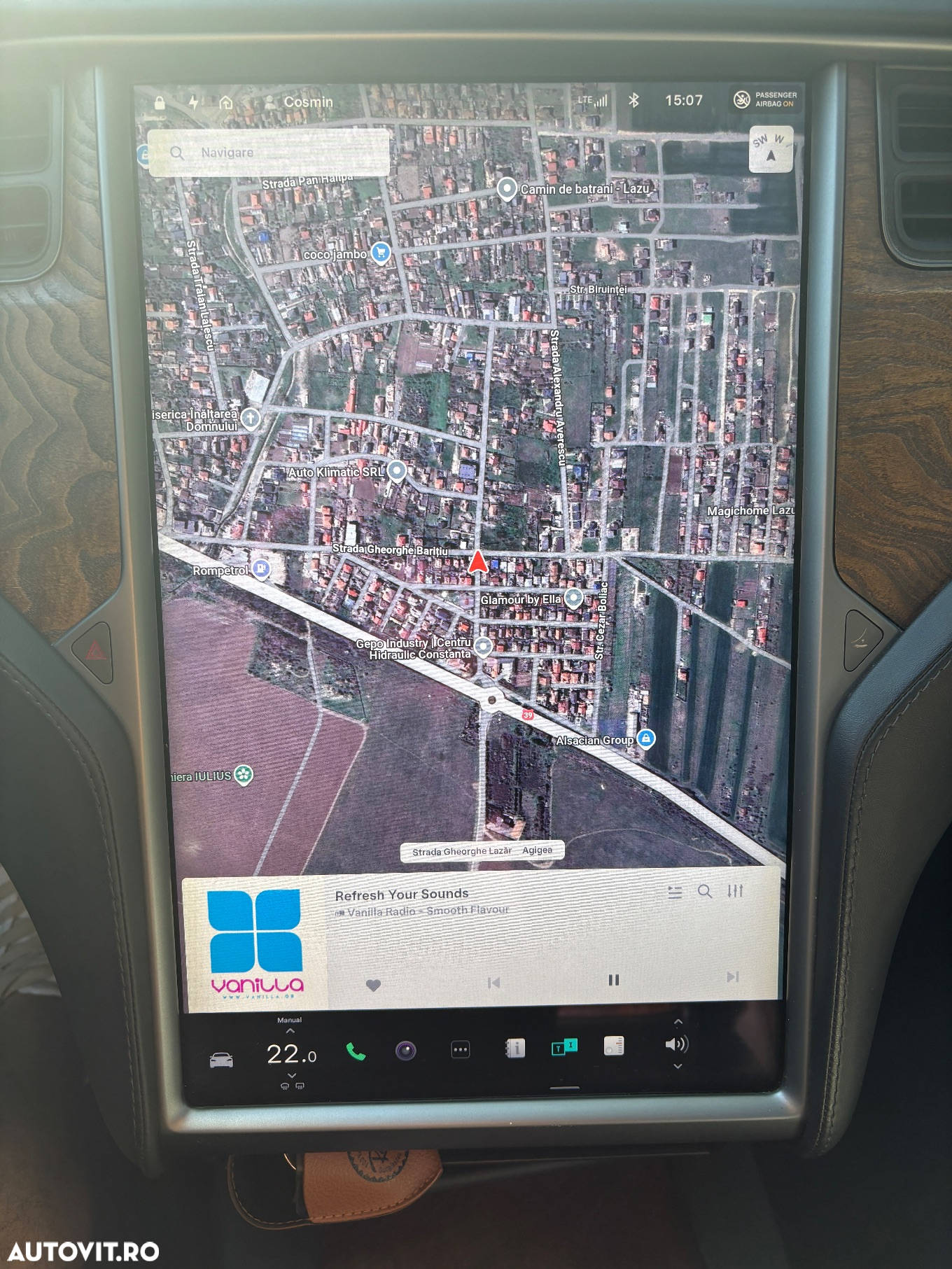 Tesla Model S - 14