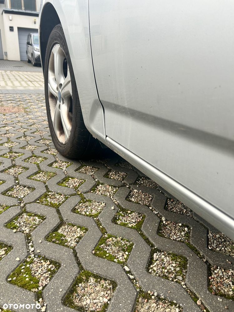 Ford Mondeo - 4