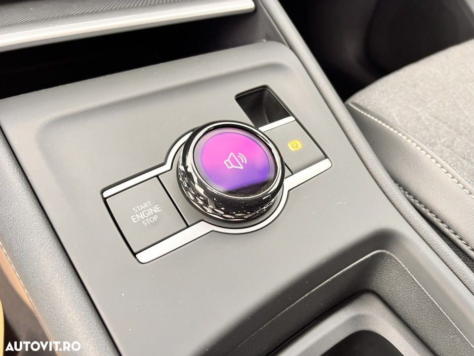 Volkswagen Tiguan - 16