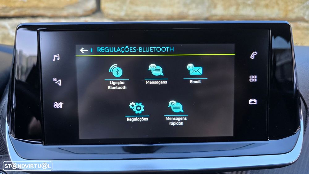 Peugeot e-208 Allure Pack - 32