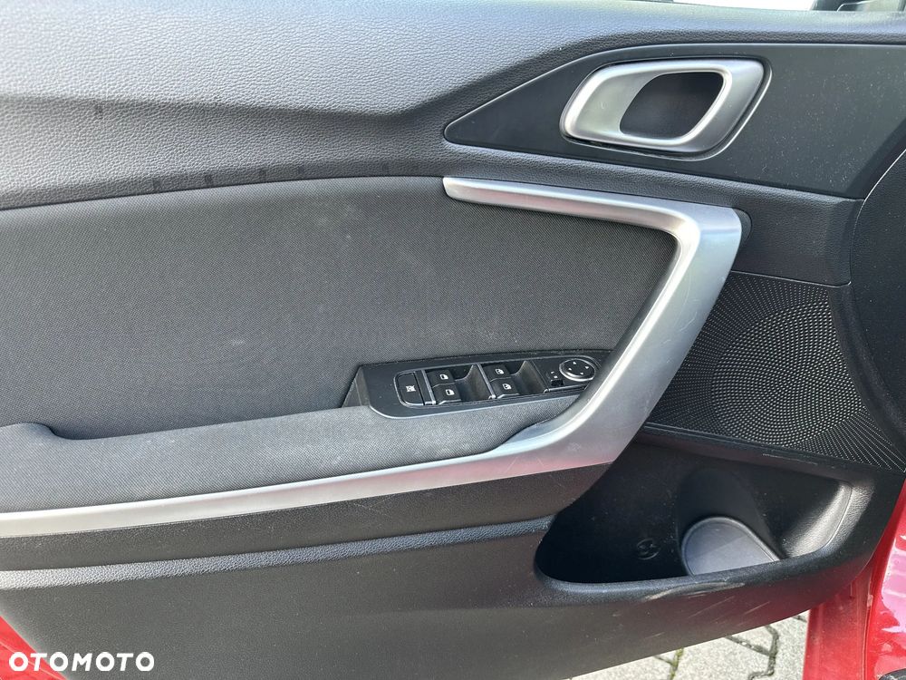 Kia Ceed 1.0 T-GDI M - 11