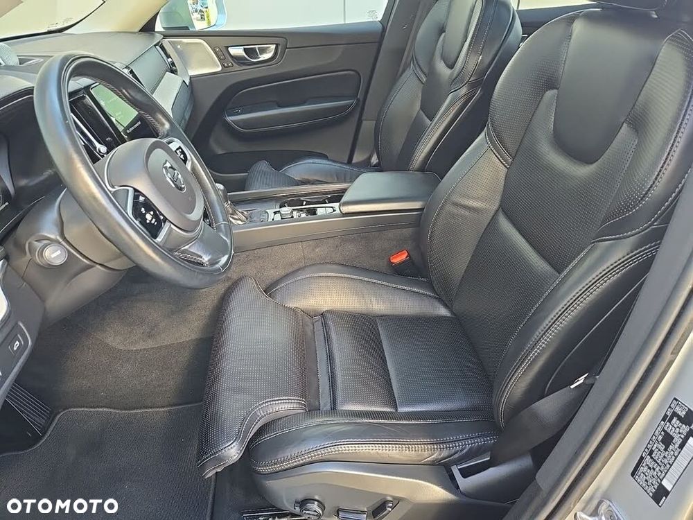 Volvo XC 60 - 8