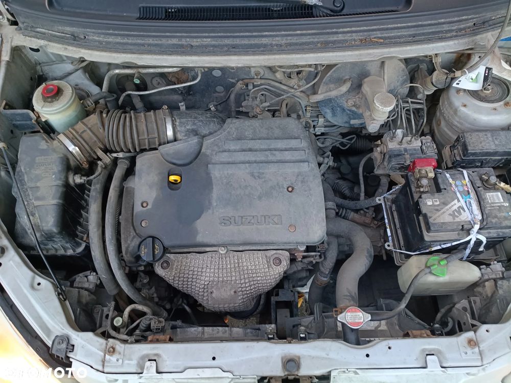 Suzuki Liana 1.6 Comfort - 9