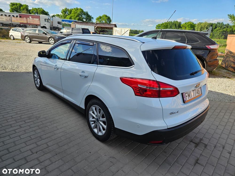 Ford Focus 2.0 TDCi Titanium ASS - 17