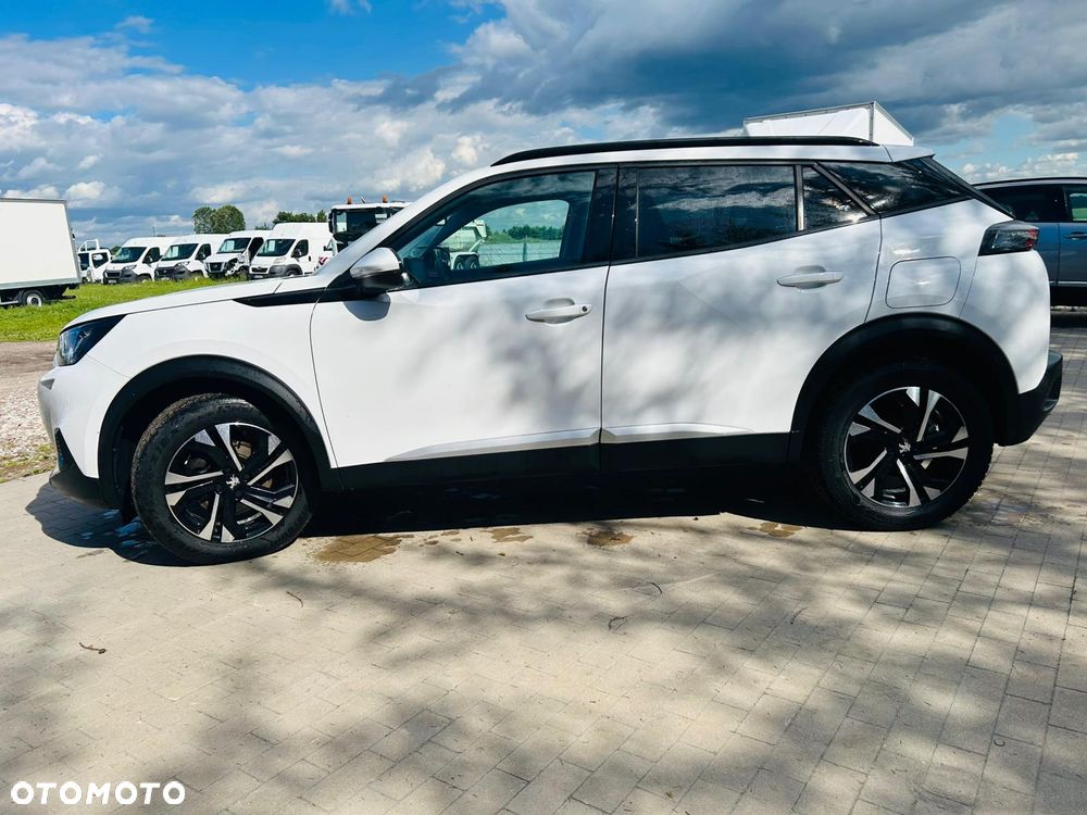Peugeot 2008 - 8