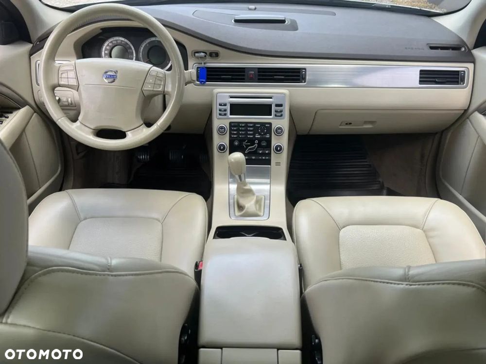 Volvo V70 - 27