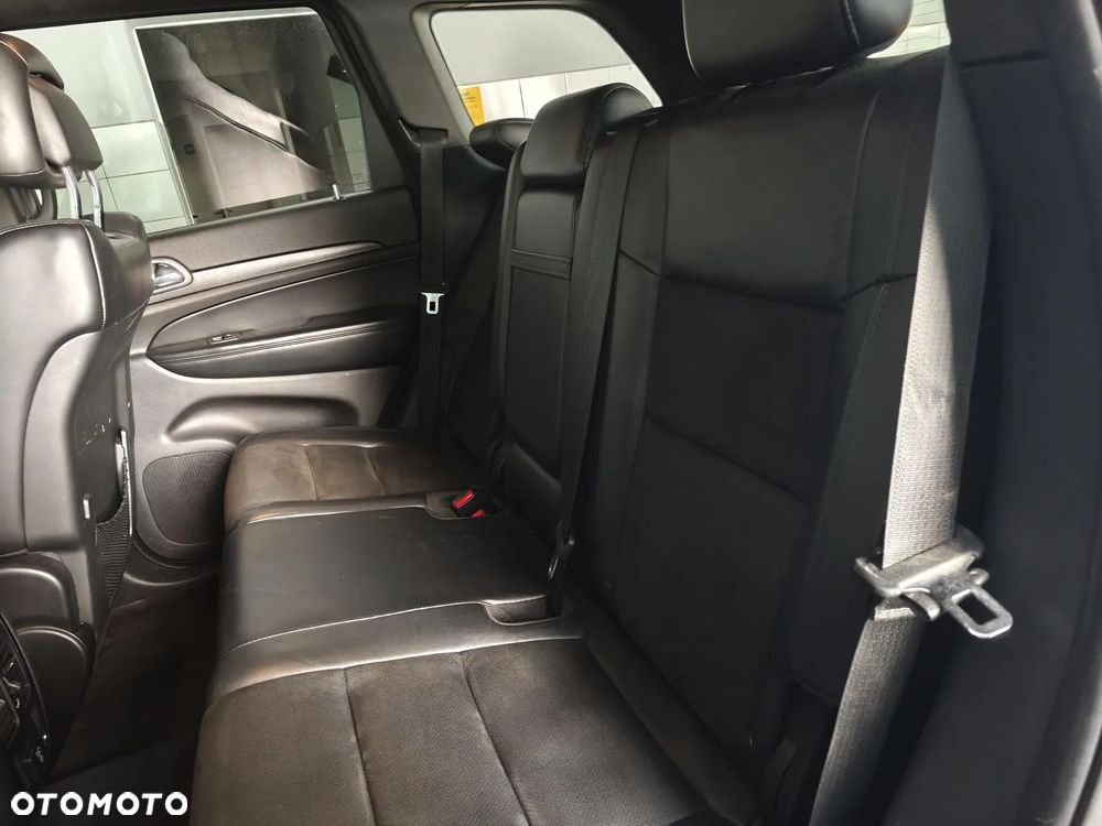 Jeep Grand Cherokee - 8