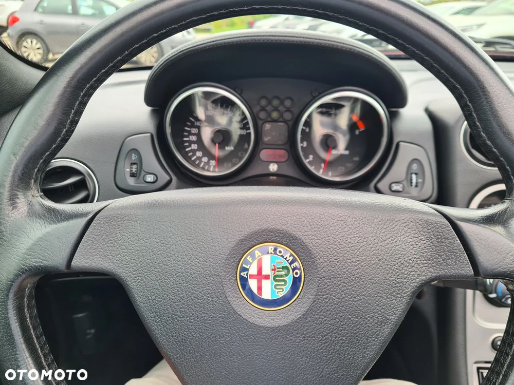 Alfa Romeo GTV - 13