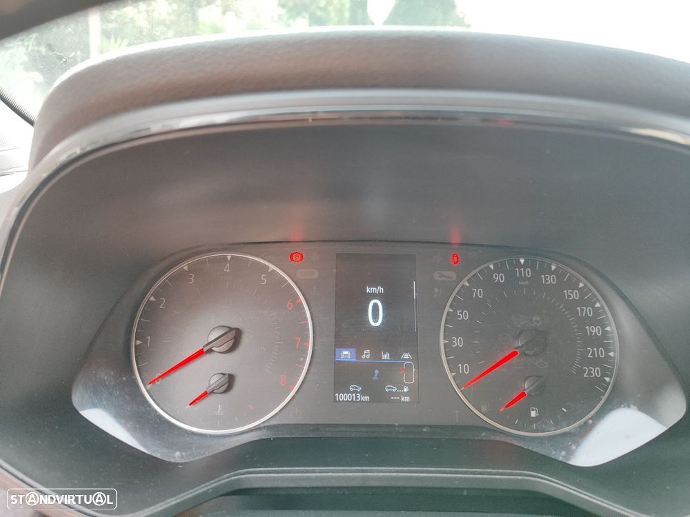 Renault Clio 1.0 TCe Evolution - 11