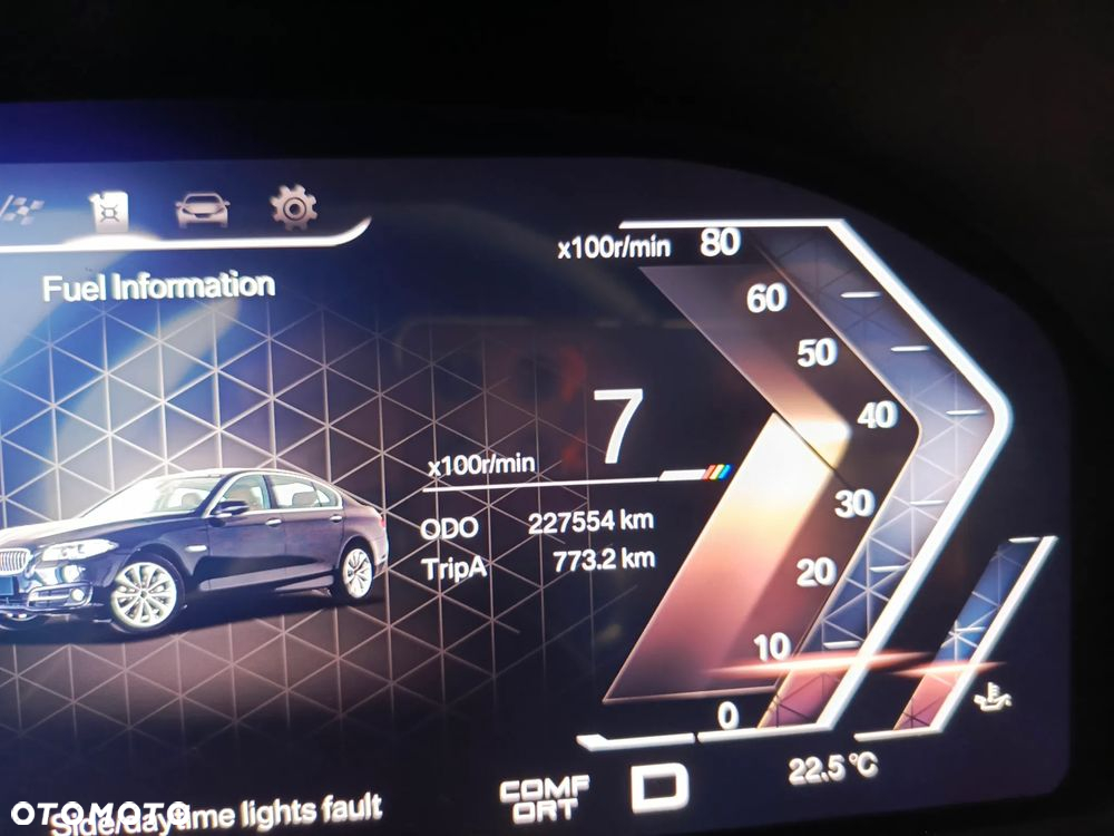 BMW Seria 5 ver-520d-touring - 22