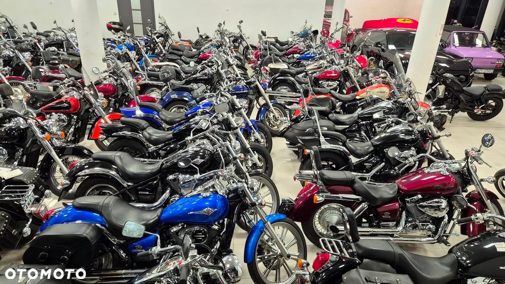 Suzuki Intruder - 14