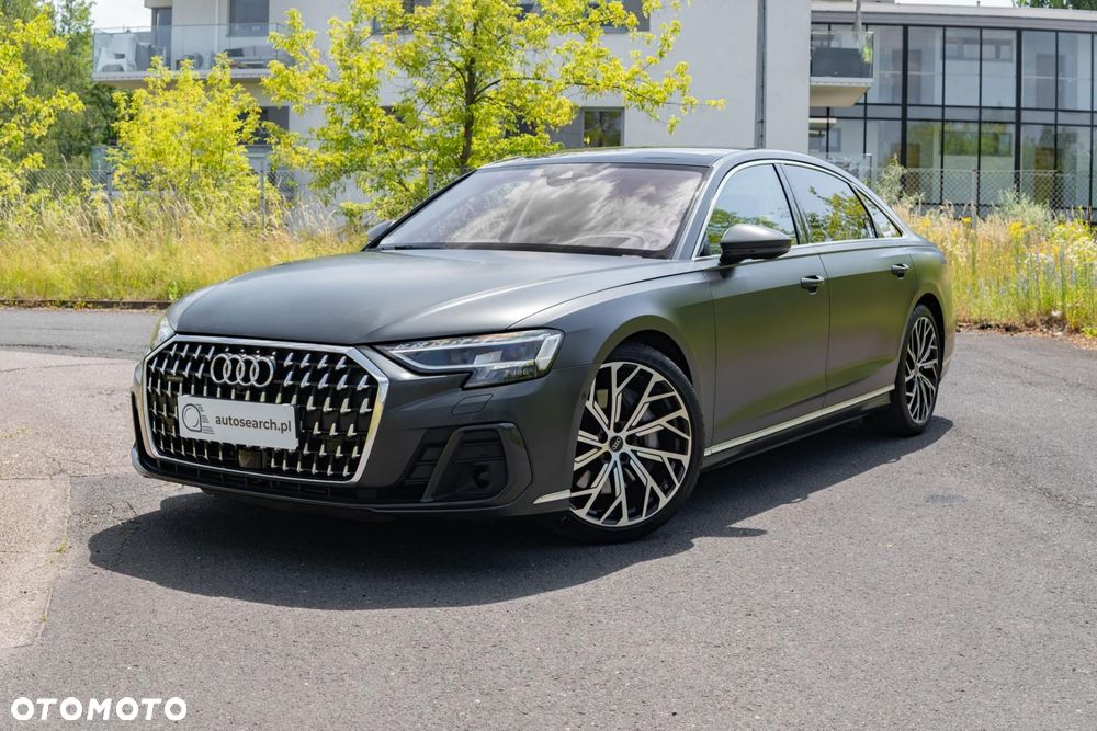 Audi A8 2022 photo 2