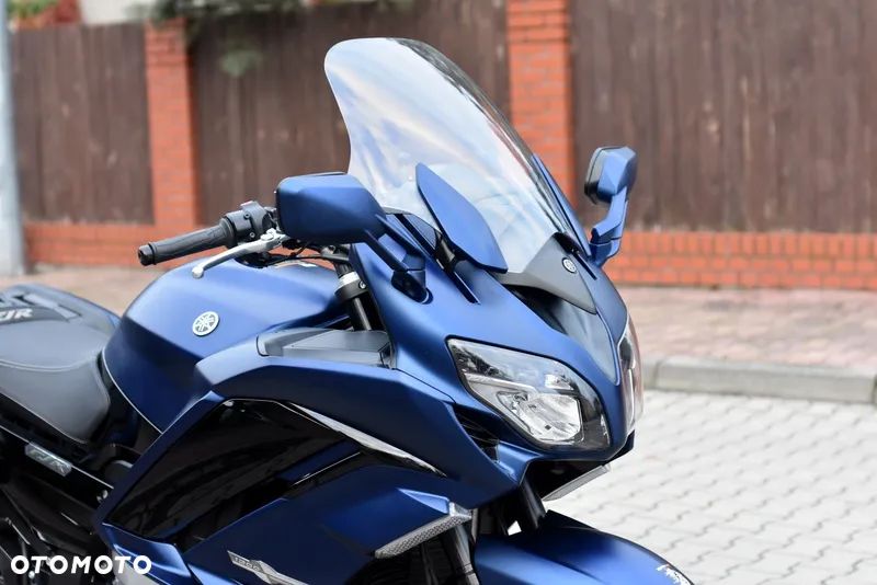Yamaha FJR - 2