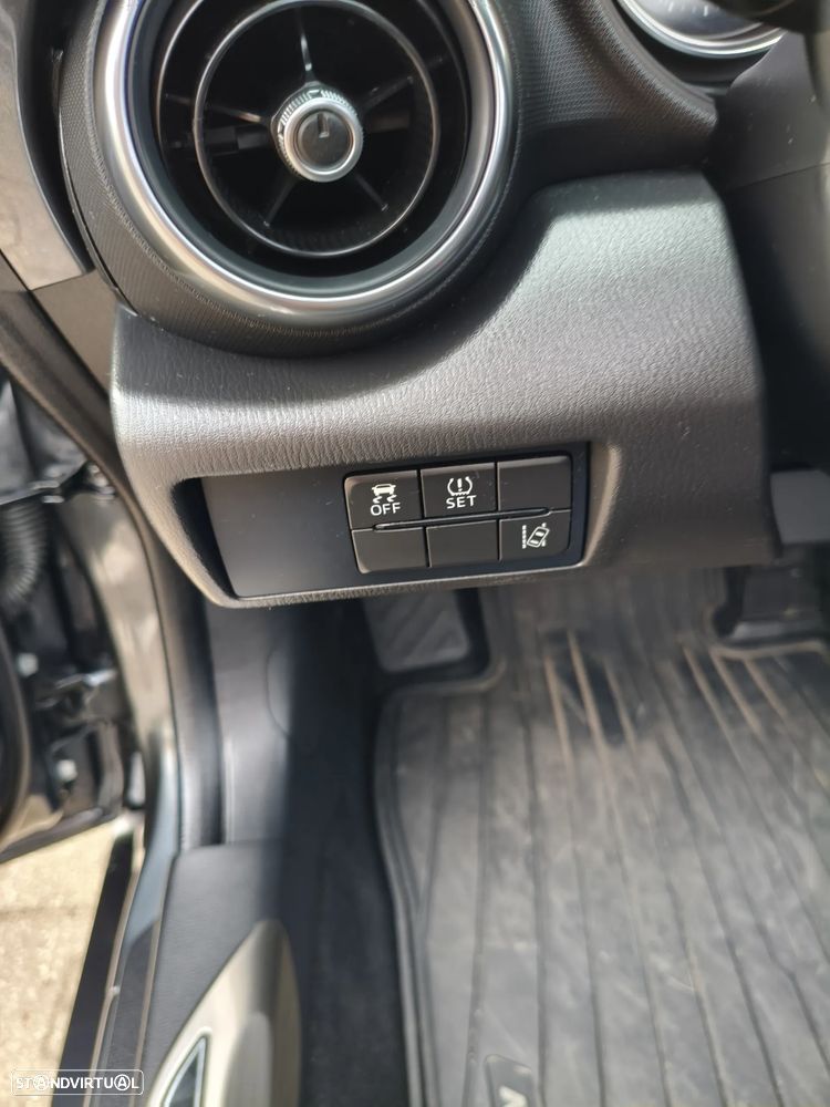 Mazda MX-5 MZR 1.5 Sky.Excellence Navi - 22