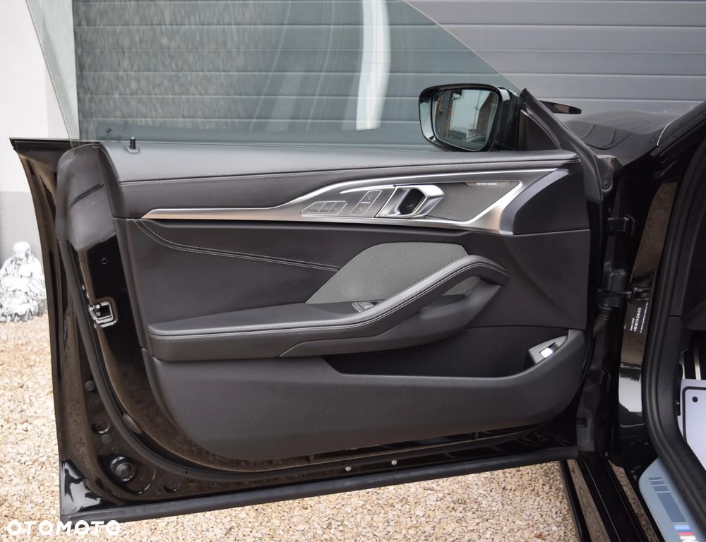 BMW Seria 8 840d xDrive mHEV - 18