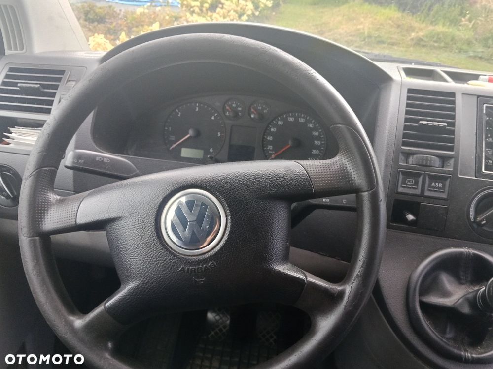 Volkswagen Transporter - 3