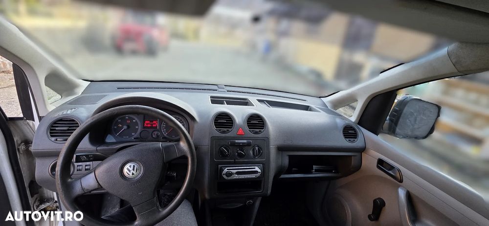 Volkswagen Caddy - 13