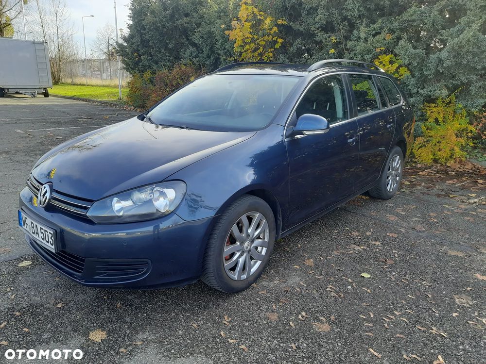 Volkswagen Golf ver-1-6-tdi-bluemotion-technology-comfortline - 4