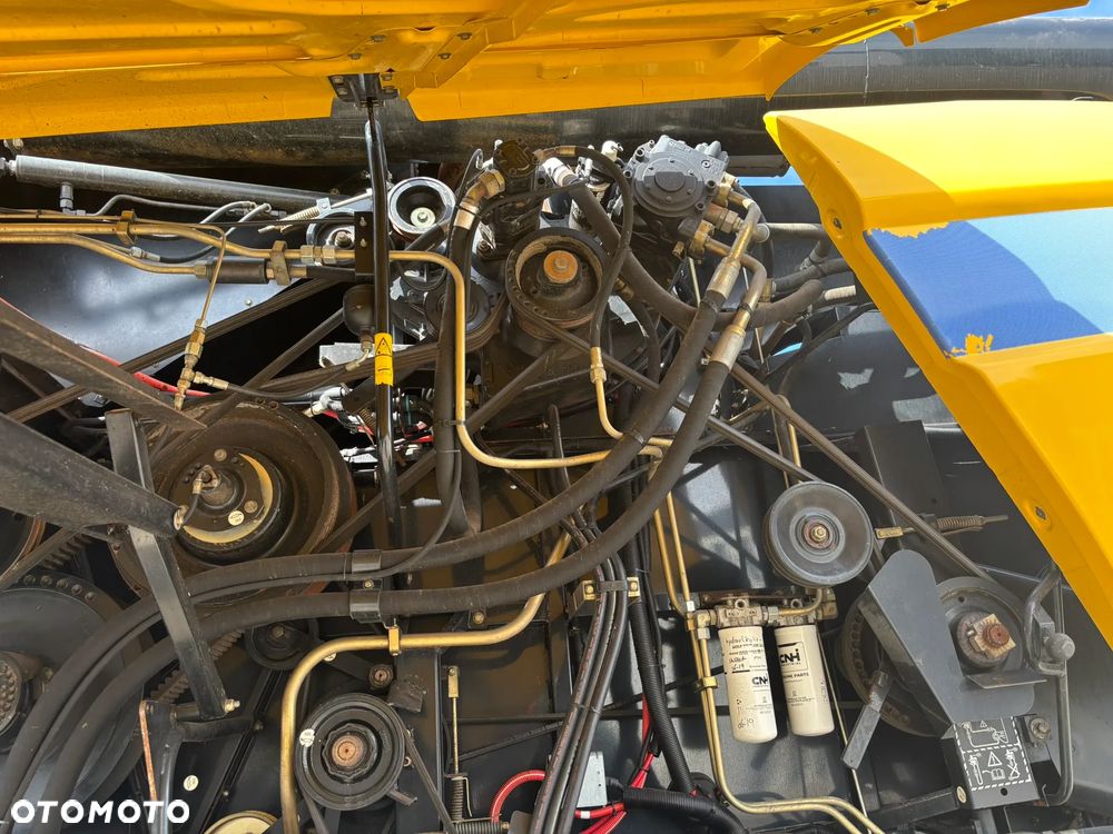 New Holland CX8060 - 16