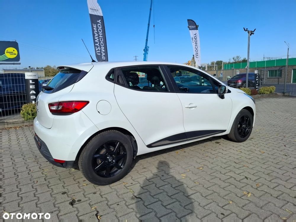 Renault Clio - 16