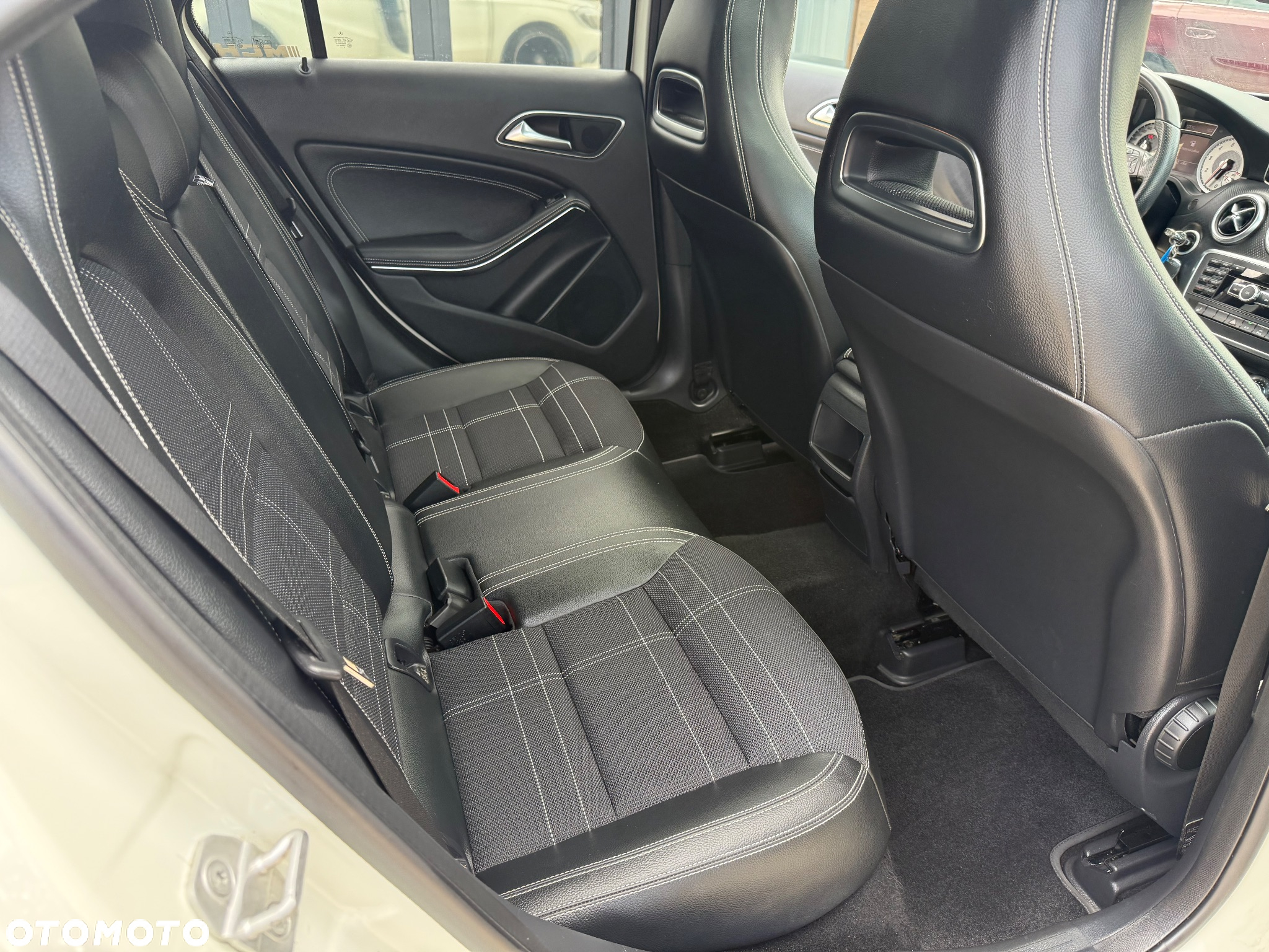 Mercedes-Benz Klasa A 200 (BlueEFFICIENCY) Urban - 13
