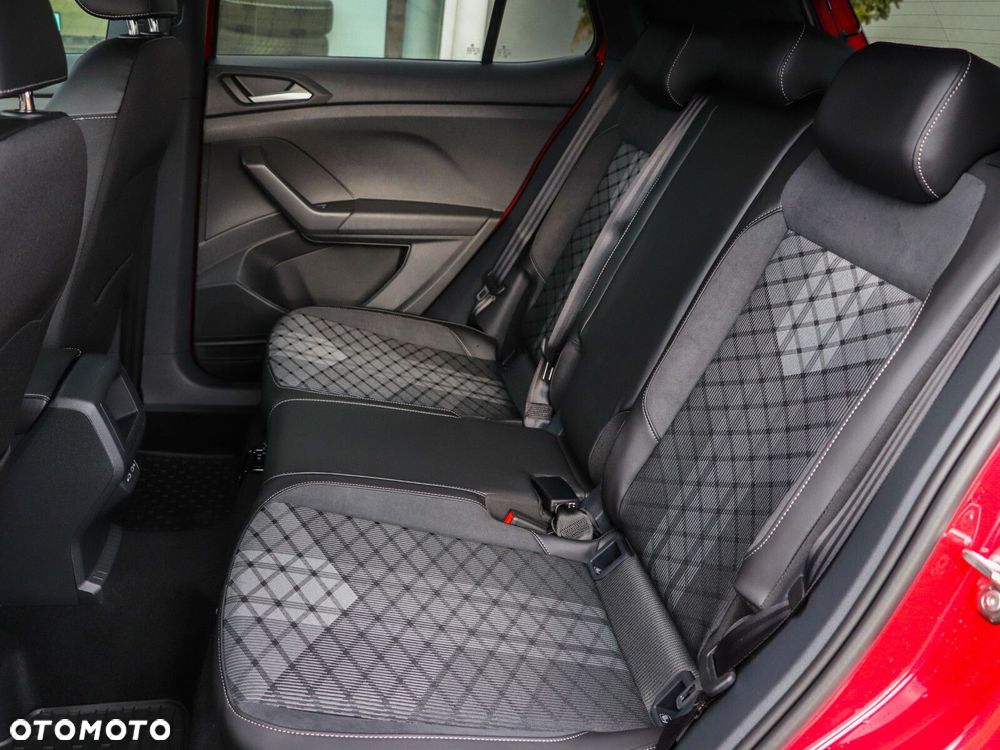 Volkswagen T-Cross - 12