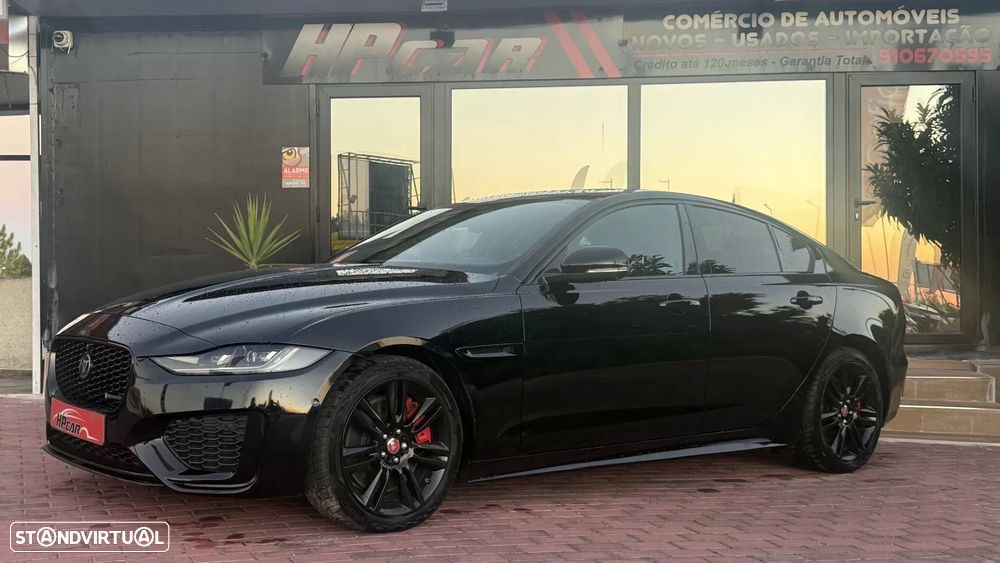 Jaguar XE 2.0 D200 R-Dynamic S - 24