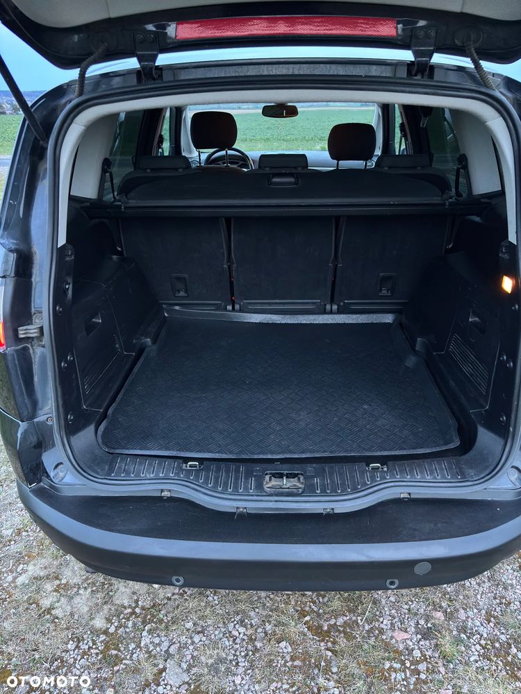 Ford S-Max 2.0 TDCi DPF Ambiente - 13
