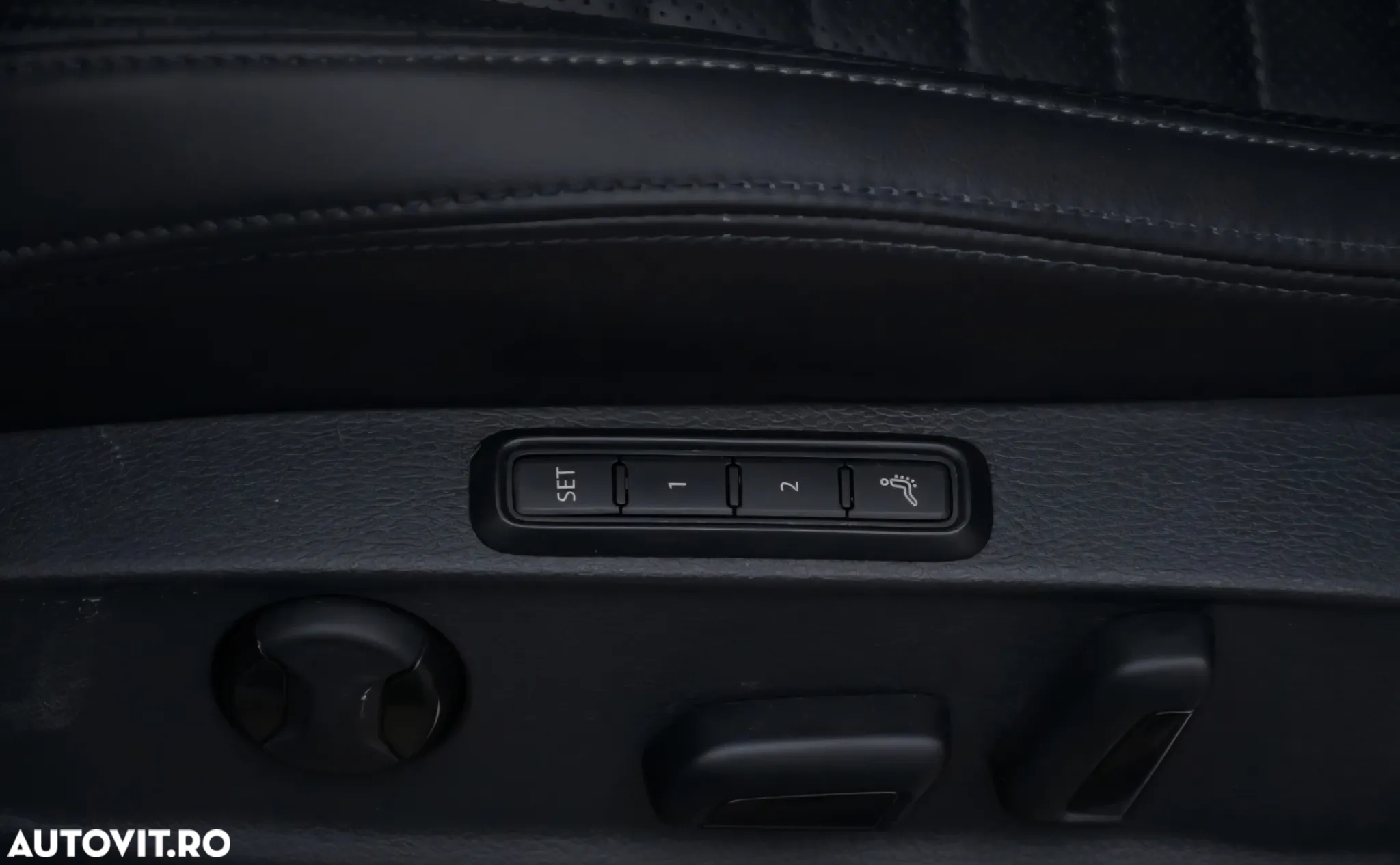 Volkswagen Passat Variant 2.0 TDI DSG 4Motion Highline - 11