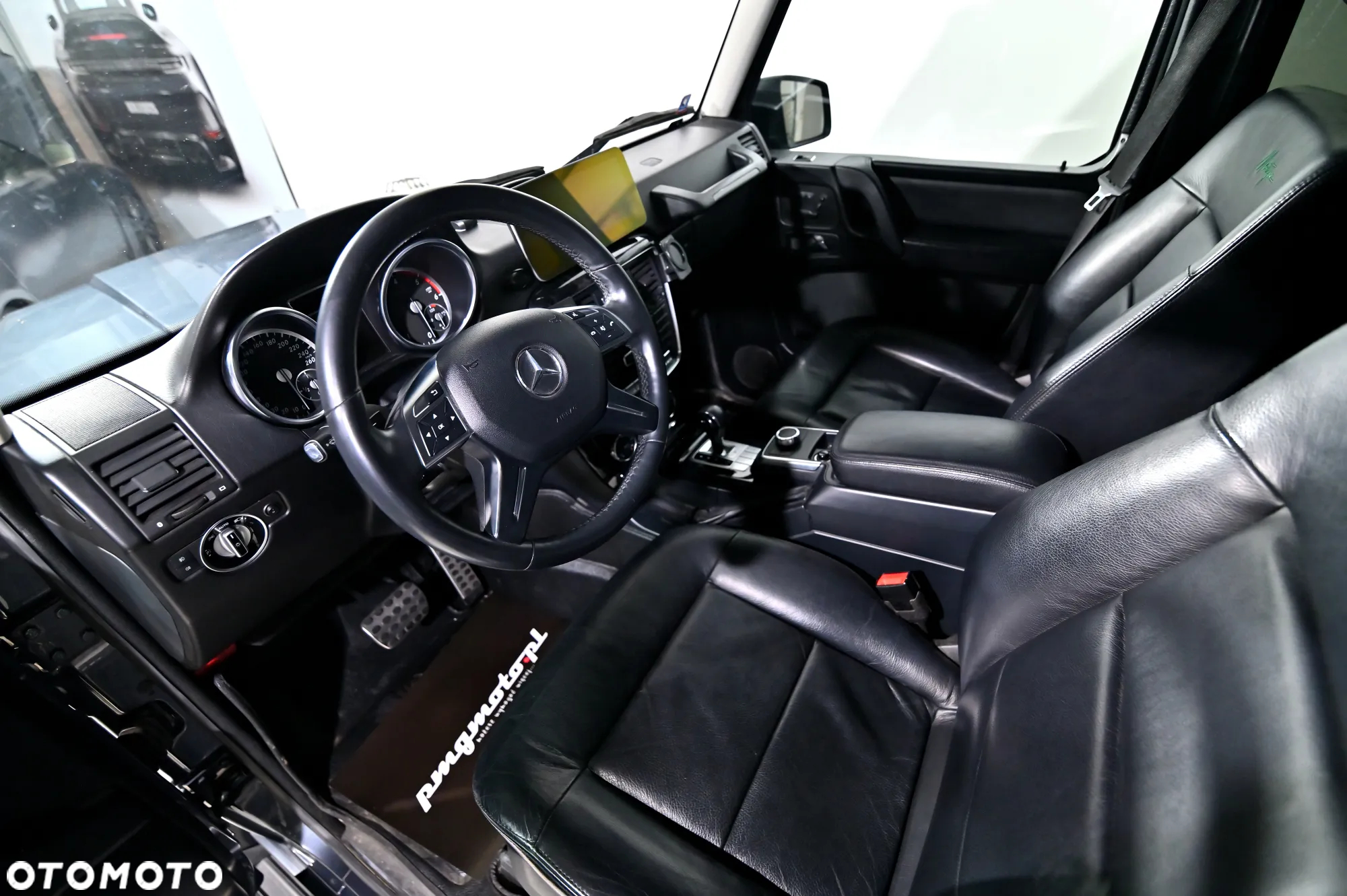 Mercedes-Benz Klasa G 350 BlueTec L - 12