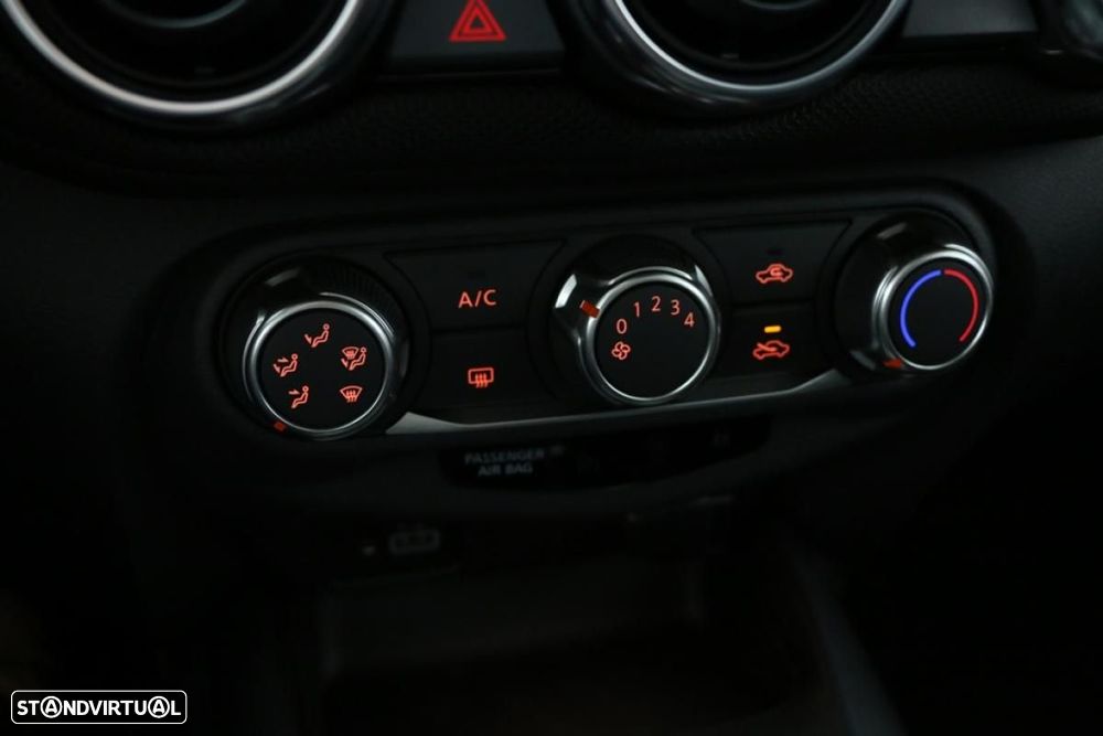 Nissan Juke 1.0 DIG-T Acenta DCT - 21