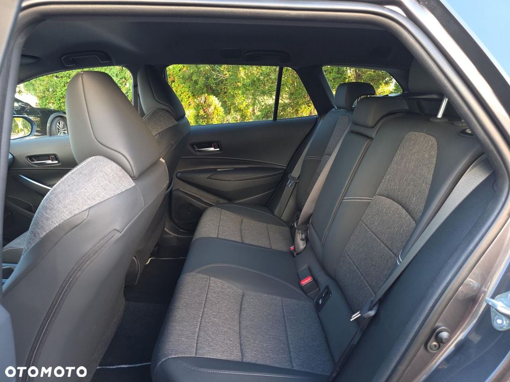 Toyota Corolla 2.0 Hybrid Style - 13