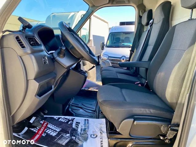 Renault Master - 10