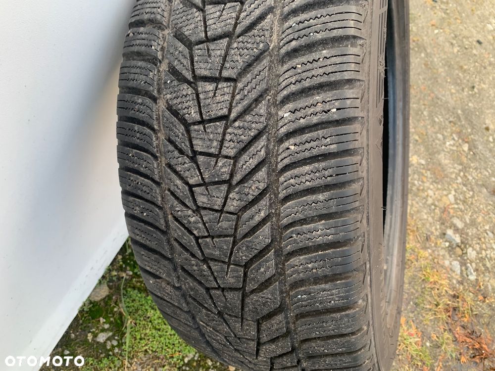 Opona zimowa 245/45/18 Hankook Winter Icept evo3 100V - 3